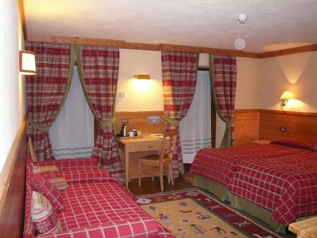 Hotel Mignon بيريوِل تْشيرفينيا الغرفة الصورة